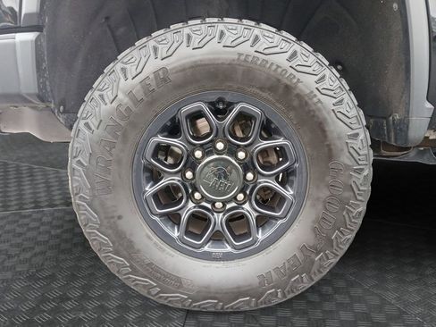 Used 2025 Chevrolet Silverado 2500 ZR2 w/ ZR2 Bison Edition AWD/4WD image 23