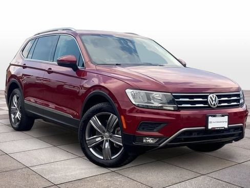 Used 2020 Volkswagen Tiguan SEL AWD/4WD image 2