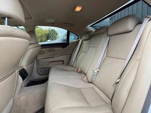 Used 2008 Lexus LS 460 RWD image 17