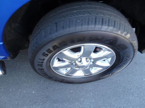 Used 2014 Ford F150 XLT w/ XLT Chrome Package image 17