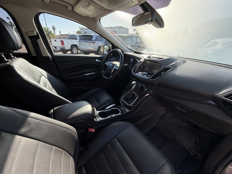 Used 2014 Ford Escape Titanium w/ Equipment Group 401A FWD image 13