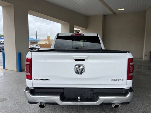 Used 2024 RAM 1500 Laramie AWD/4WD image 5