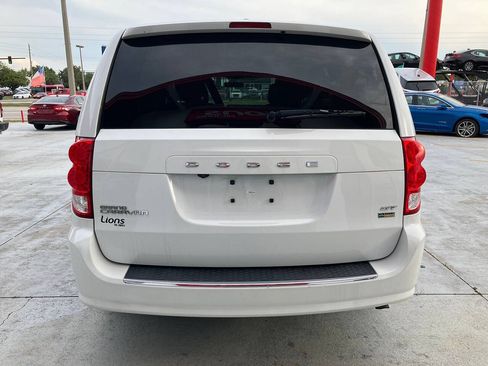 Used 2019 Dodge Grand Caravan GT FWD image 5
