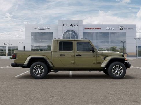 New 2026 Jeep Gladiator Sport AWD/4WD image 21