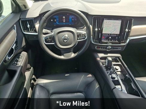 Used 2023 Volvo S90 B6 Plus AWD/4WD image 13