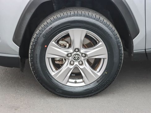 Used 2023 Toyota RAV4 XLE image 9