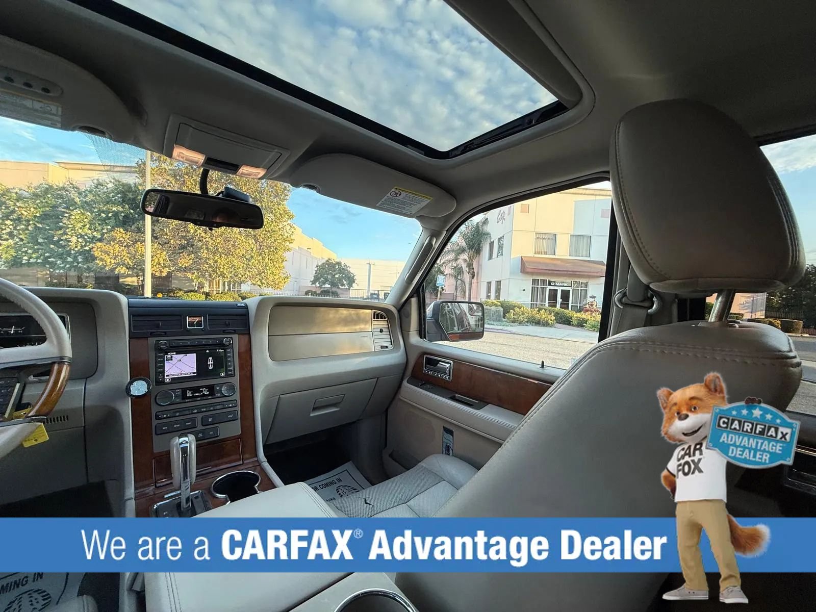 Used 2014 Lincoln Navigator 4WD image 50