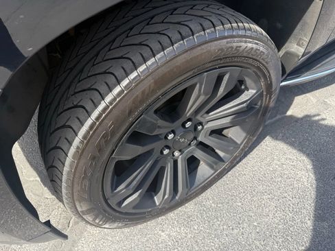 Used 2017 GMC Yukon Denali w/ Enhanced Security Package image 36