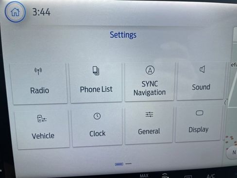 Used 2023 Ford Transit 350 XLT image 4