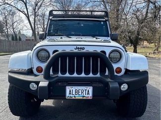 Used 2012 Jeep Wrangler Unlimited Sahara video 1