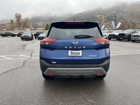 Used 2023 Nissan Rogue SV image 5