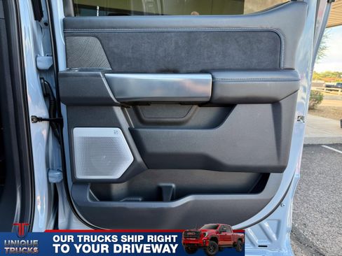 Used 2025 Ford F450 Platinum image 26