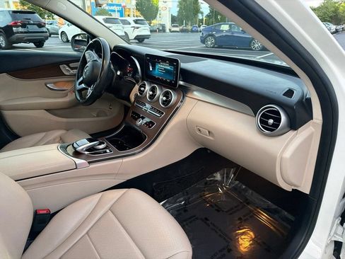 Used 2019 Mercedes-Benz C 300 4MATIC Sedan image 10