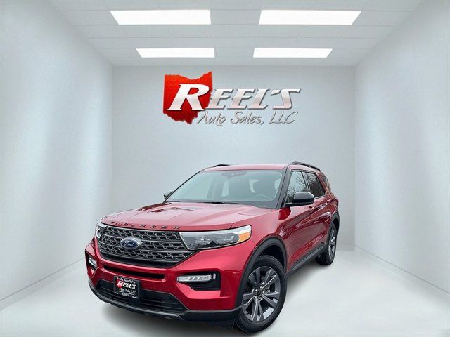 Used 2023 Ford Explorer XLT w/ Equipment Group 202A AWD/4WD image 1