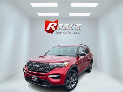 Used 2023 Ford Explorer XLT w/ Equipment Group 202A image 1