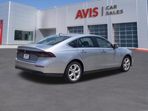 Used 2025 Honda Accord LX image 6