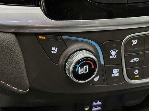 Used 2023 Chevrolet Traverse Premier w/ Redline Edition image 23