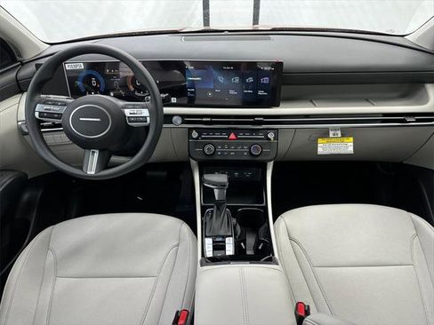 New 2026 Hyundai Tucson SE image 21