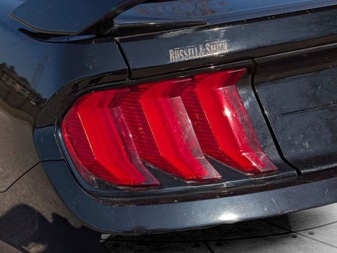 Used 2019 Ford Mustang Premium w/ Ecoboost Performance Package image 10