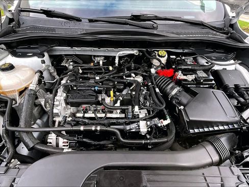 Used 2021 Ford Escape SE image 30