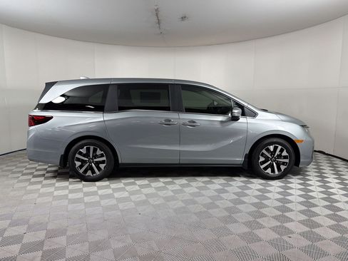 New 2026 Honda Odyssey EX-L image 8