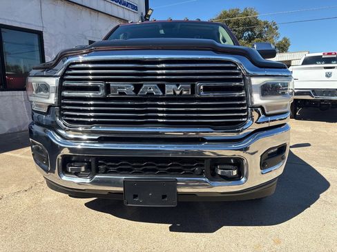 Used 2022 RAM 3500 Laramie w/ Chrome Appearance Group image 5