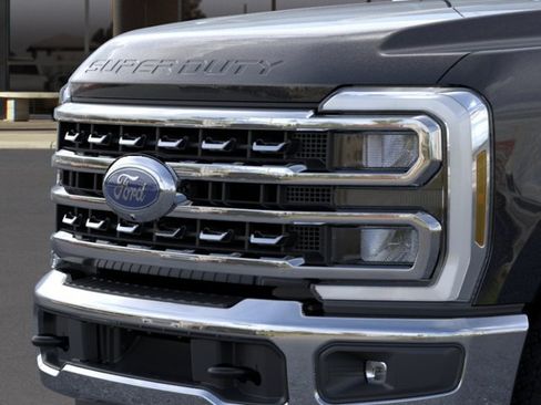 New 2026 Ford F250 XLT w/ XLT Premium Package AWD/4WD image 17