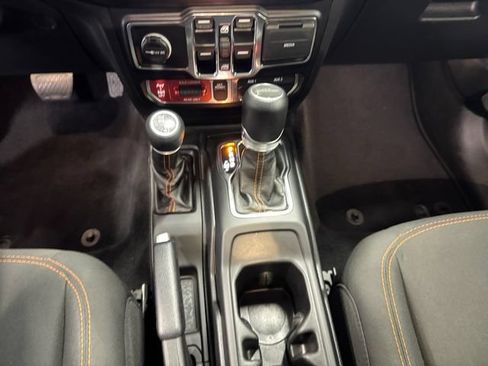 Used 2021 Jeep Gladiator Mojave AWD/4WD image 17