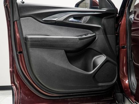 Used 2022 Chevrolet TrailBlazer LT w/ Convenience Package image 29