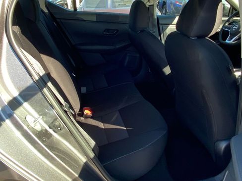 Used 2025 Nissan Sentra SV image 37