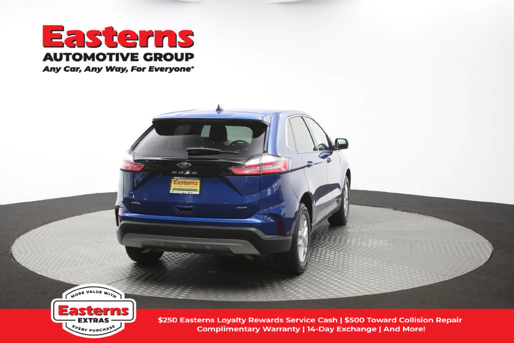 Used 2023 Ford Edge SEL AWD/4WD image 42