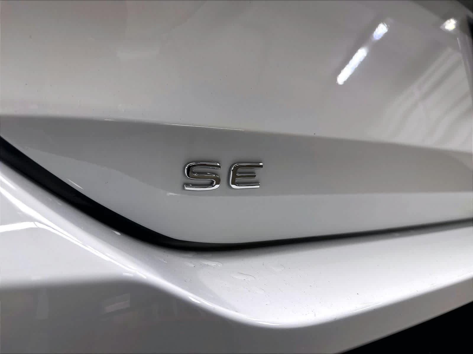 New 2026 Volkswagen Tiguan SE AWD/4WD image 9