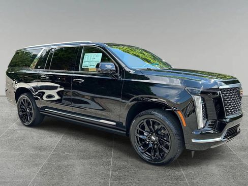 New 2026 Cadillac Escalade ESV Luxury AWD/4WD image 7