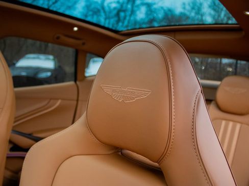 New 2026 Aston Martin DBX 707 image 10