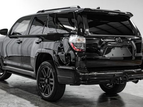 Used 2019 Toyota 4Runner Limited AWD/4WD image 15