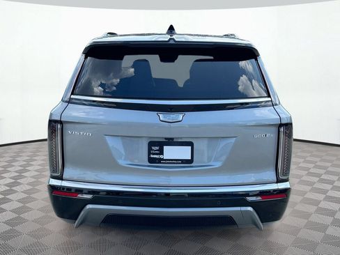 New 2026 Cadillac Vistiq Premium Luxury w/ LPO, Floor Liner Package AWD/4WD image 6