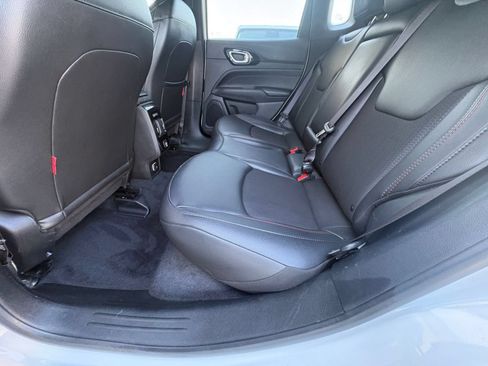 Used 2025 Jeep Compass Trailhawk AWD/4WD image 25