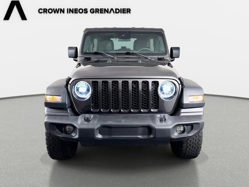 Used 2024 Jeep Wrangler Unlimited Sport AWD/4WD image 2