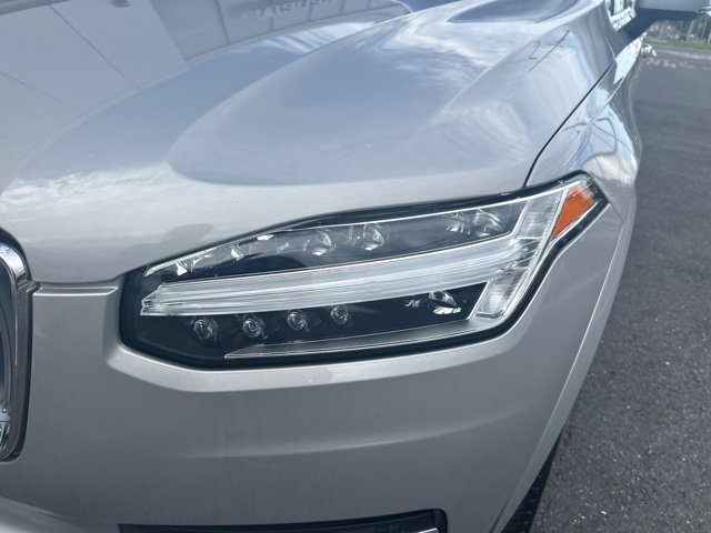 Certified 2025 Volvo XC90 B5 Core AWD/4WD image 8