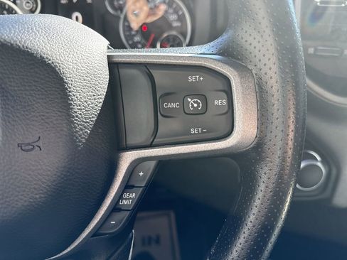 Used 2024 RAM 2500 Tradesman w/ Chrome Appearance Group image 21