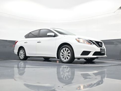 Used 2018 Nissan Sentra SV FWD image 16