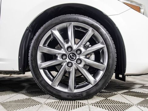 Used 2018 MAZDA MAZDA3 Touring FWD image 42