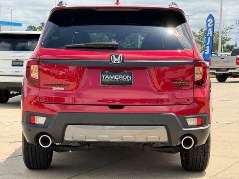 Used 2023 Honda Passport TrailSport image 3