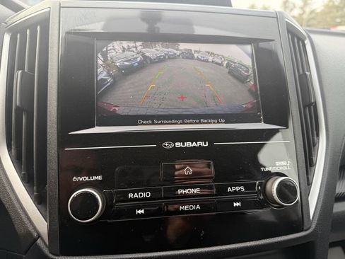 Used 2018 Subaru Crosstrek 2.0i Premium w/ Eyesight System image 21