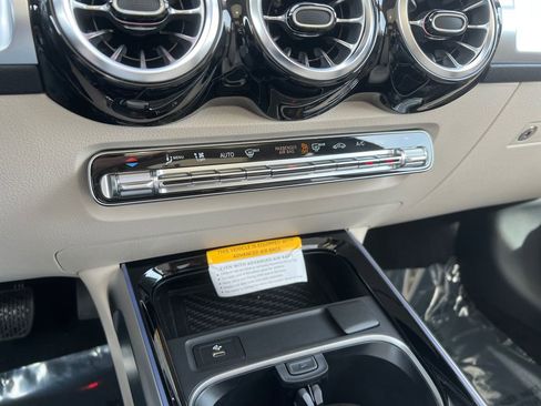 New 2026 Mercedes-Benz GLB 250 4MATIC image 28