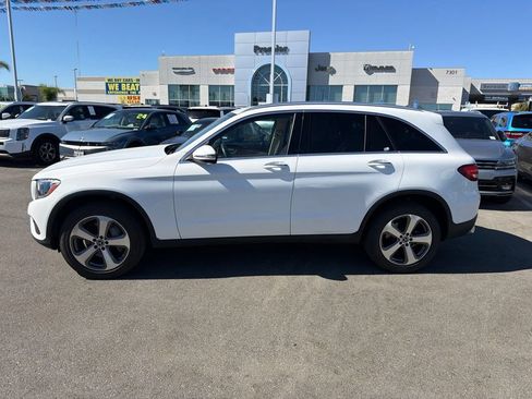 Used 2018 Mercedes-Benz GLC 300 image 2