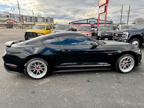 Used 2017 Ford Mustang GT Premium w/ Equipment Group 401A image 6