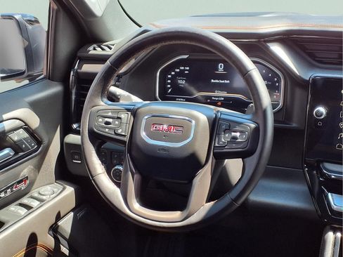 Used 2022 GMC Sierra 1500 AT4 w/ AT4 Premium Package AWD/4WD image 14
