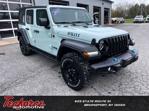 Used 2023 Jeep Wrangler Unlimited w/ Cold Weather Group AWD/4WD image 1