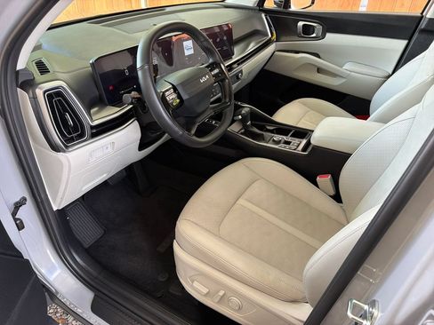 Used 2026 Kia Sorento S w/ S Panoramic Sunroof Package FWD image 2